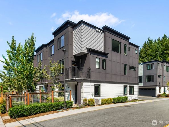 18715 76th Avenue W, Lynnwood WA 98037