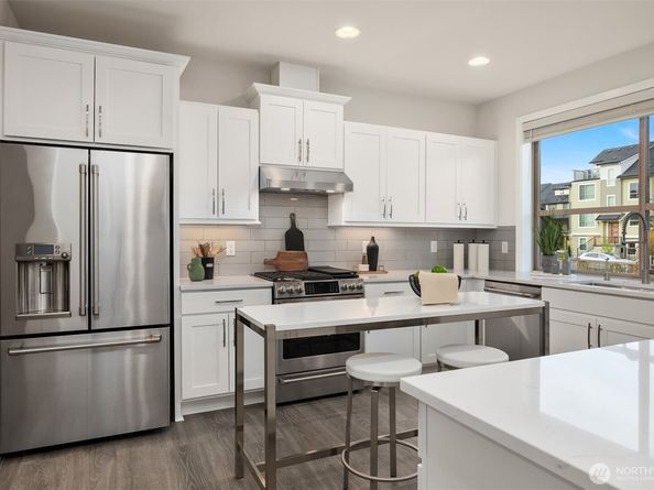 1053 6th Walk NE, Issaquah WA 98029