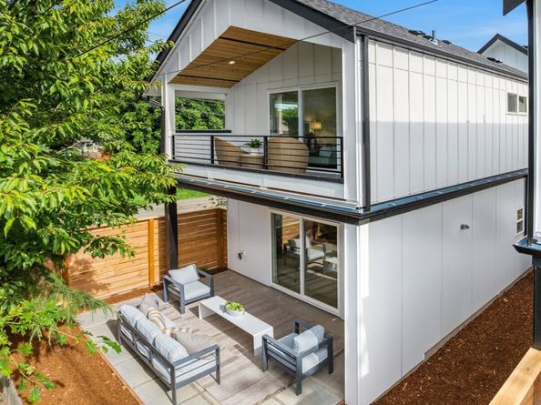 9010 5th Avenue S, Seattle WA 98108