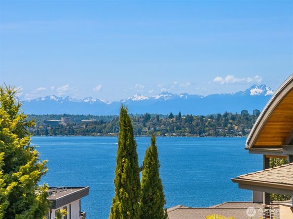 10410 NE 58th Street, Kirkland WA 98033