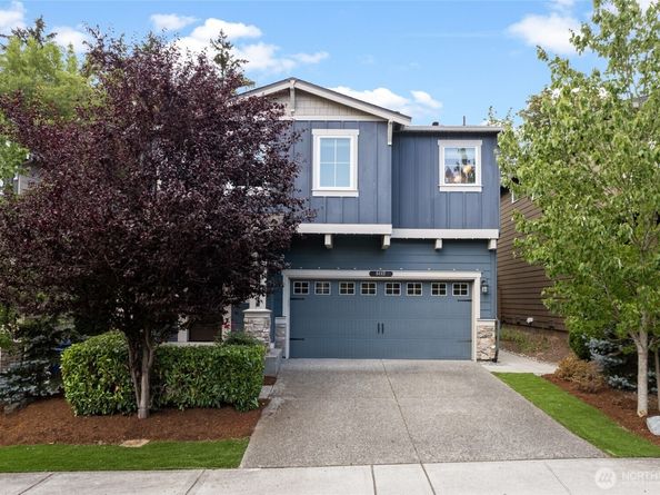 8442 NE 203rd Place, Bothell WA 98011