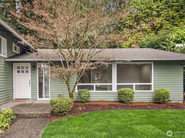 2711 101st Place NE, Bellevue WA 98004