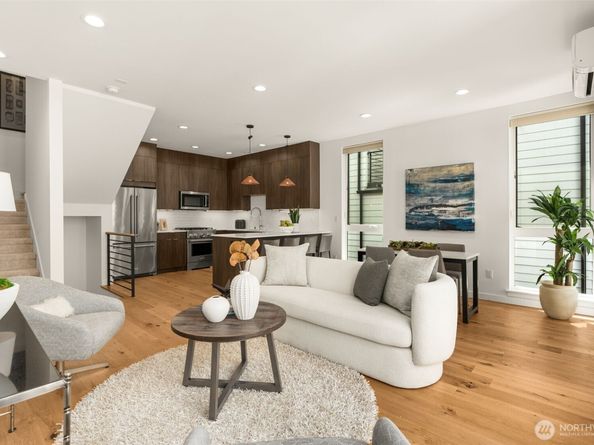 2368 Franklin Avenue E B, Seattle WA 98102