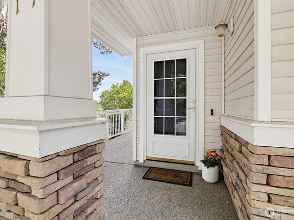 22122 41st Avenue S 301, Kent WA 98032