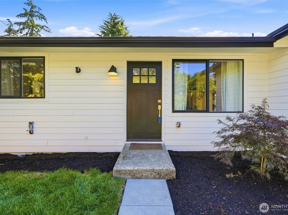 5946 18th Avenue SW 1, Seattle WA 98106
