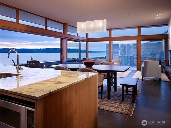 23 N Sand Point Way, Hat Island WA 98206