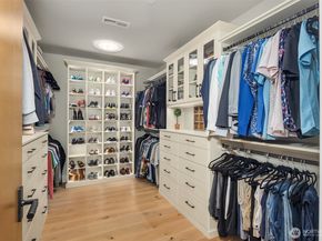 22727 NE 139th Way, Woodinville WA 98077