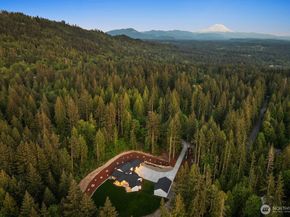 26328 SE 152nd Street, Issaquah WA 98027