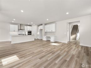 3946 Flat Top Drive, Bremerton WA 98312