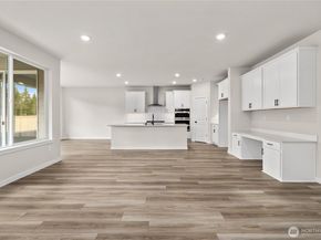 3946 Flat Top Drive, Bremerton WA 98312
