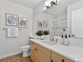 2628 139th Avenue SE 11, Bellevue WA 98005