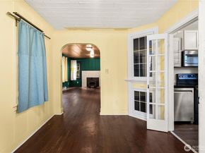 12027 10th Avenue S, Seattle WA 98168