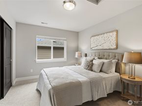 1521 184th Street SW, Lynnwood WA 98037