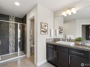 1521 184th Street SW, Lynnwood WA 98037