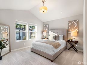 13717 Admiralty Way H7, Lynnwood WA 98087