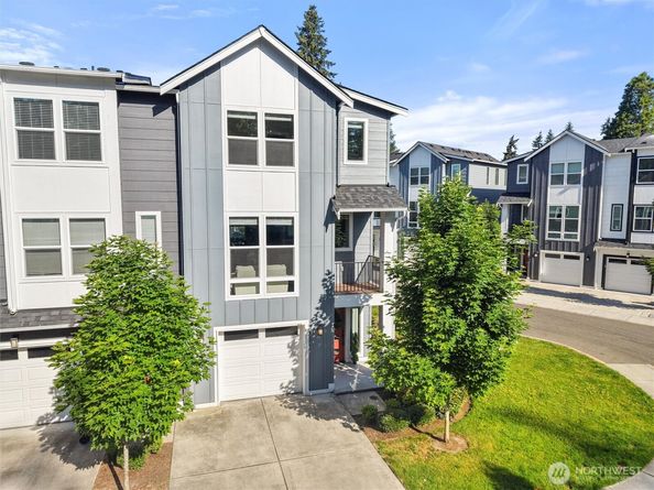 13717 Admiralty Way H7, Lynnwood WA 98087