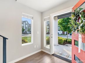 13717 Admiralty Way H7, Lynnwood WA 98087