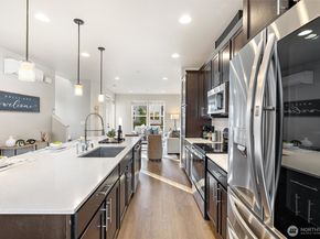 13717 Admiralty Way H7, Lynnwood WA 98087