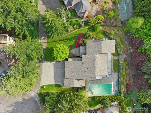 20005 NE 42nd Street, Sammamish WA 98074