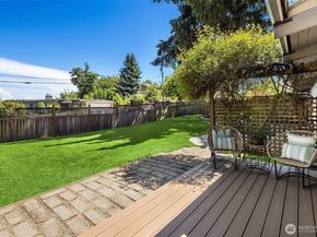 11059 SE 31st Street, Bellevue WA 98004