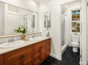 11059 SE 31st Street, Bellevue WA 98004