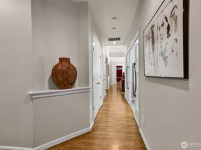 1434 108th Avenue NE, Bellevue WA 98004