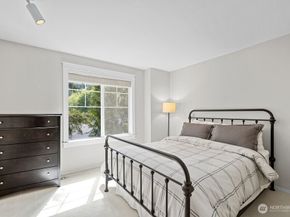 15325 SE 155th Place Q5, Renton WA 98058