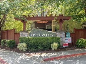 15325 SE 155th Place Q5, Renton WA 98058