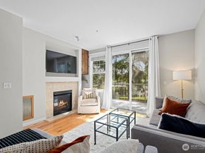 15325 SE 155th Place Q5, Renton WA 98058