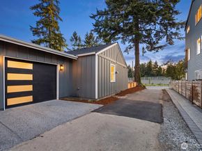 12042 5th Avenue NE, Seattle WA 98125