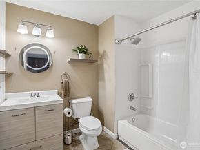 500 Elliott Avenue W 205, Seattle WA 98119
