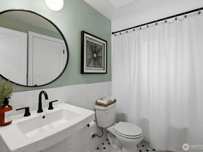 7511 41st Avenue NE, Seattle WA 98115