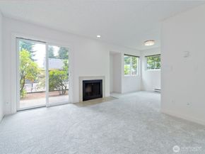 3015 127th Place SE N12, Bellevue WA 98005