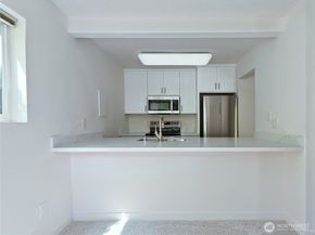 3015 127th Place SE N12, Bellevue WA 98005