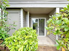 3015 127th Place SE N12, Bellevue WA 98005