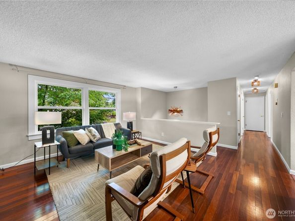 11126 159th Avenue NE, Redmond WA 98052