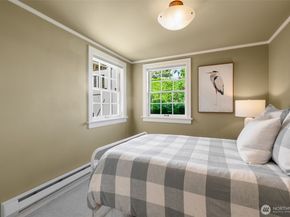 3824 48th Avenue NE, Seattle WA 98105