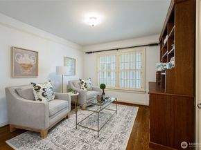 3824 48th Avenue NE, Seattle WA 98105