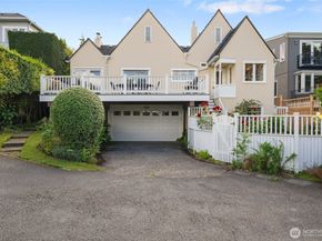 3824 48th Avenue NE, Seattle WA 98105