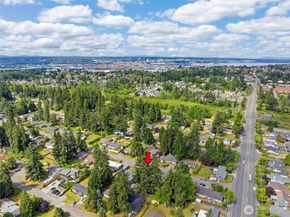 35626 13th Avenue SW, Federal Way WA 98023