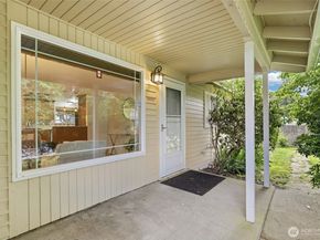 35626 13th Avenue SW, Federal Way WA 98023