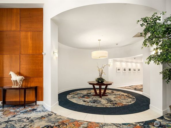 10042 Main Street 206, Bellevue WA 98004