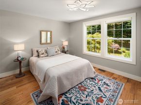 21206 SW Tramp Harbor Road, Vashon WA 98070