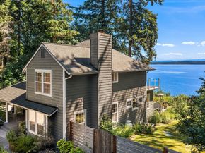 21206 SW Tramp Harbor Road, Vashon WA 98070