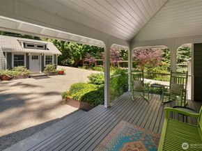 21206 SW Tramp Harbor Road, Vashon WA 98070