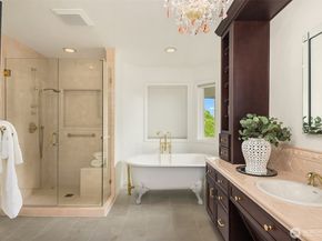 26207 NE 34th Street, Redmond WA 98053