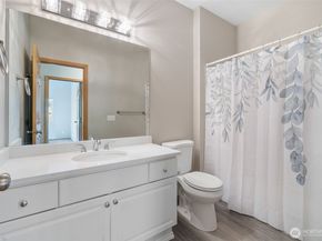 17610 134th Lane SE, Renton WA 98058