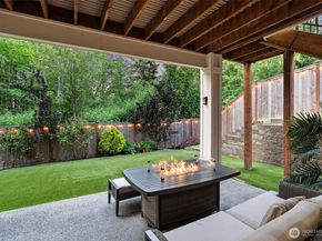 3766 Monterey Court NE, Renton WA 98056