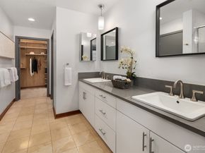 2716 Elliott Avenue 402, Seattle WA 98121