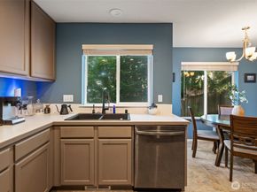 4851 NW Walgren Drive, Silverdale WA 98383